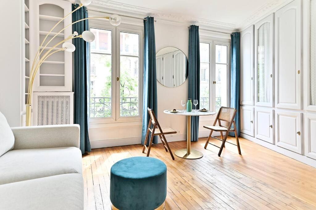 Appartement Haussmannien Lumineux Et Central- II 巴黎 外观 照片