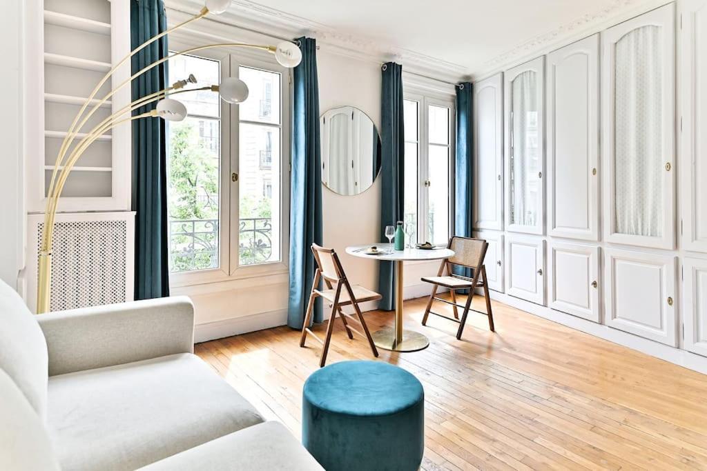 Appartement Haussmannien Lumineux Et Central- II 巴黎 外观 照片